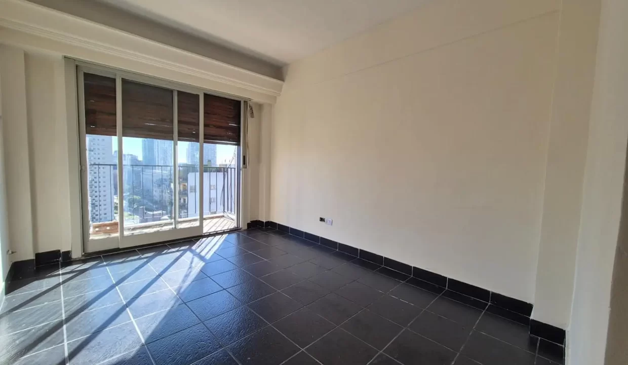 304727c0-8149-4664-89a5-146514bafb80_u_large