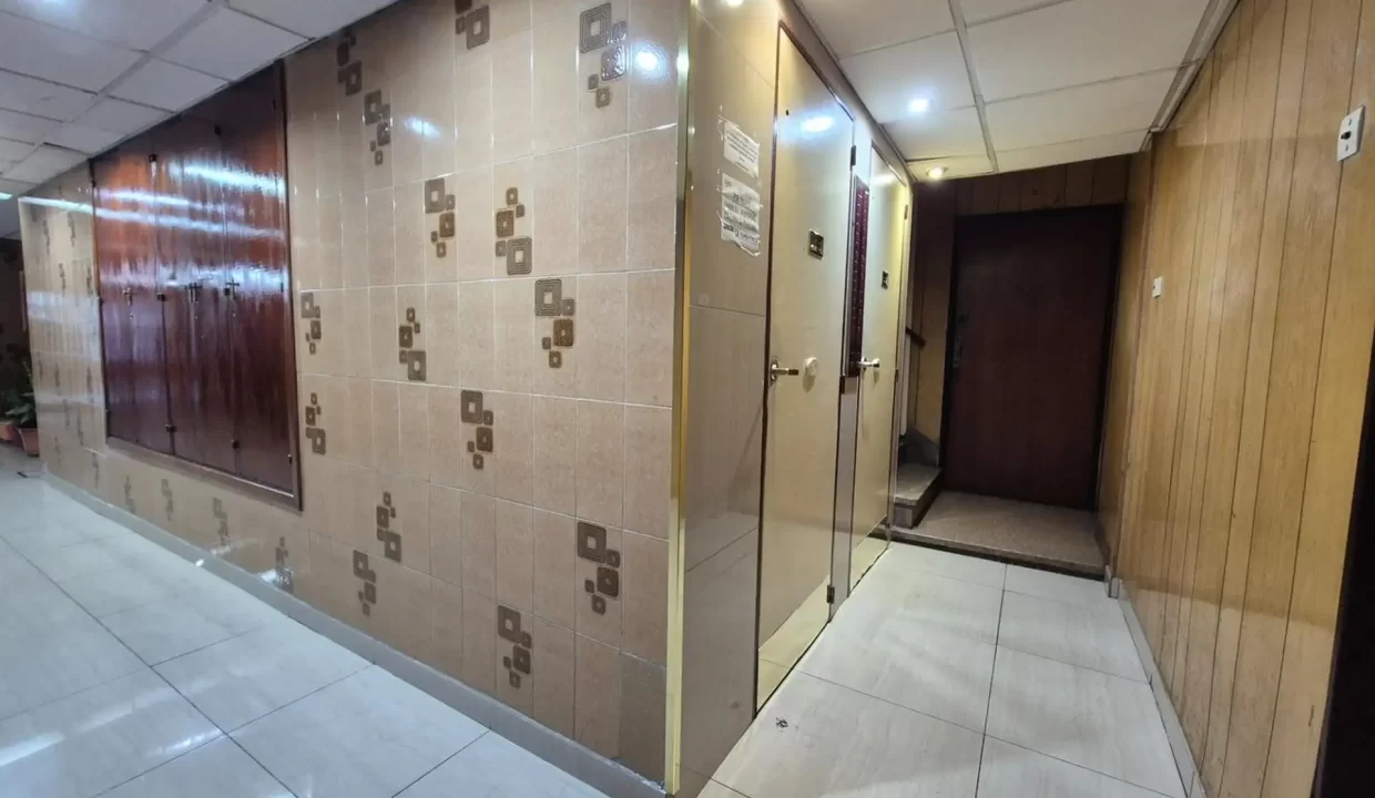 e2fb8c59-98e3-4d1d-836d-b4599d68965f_u_large