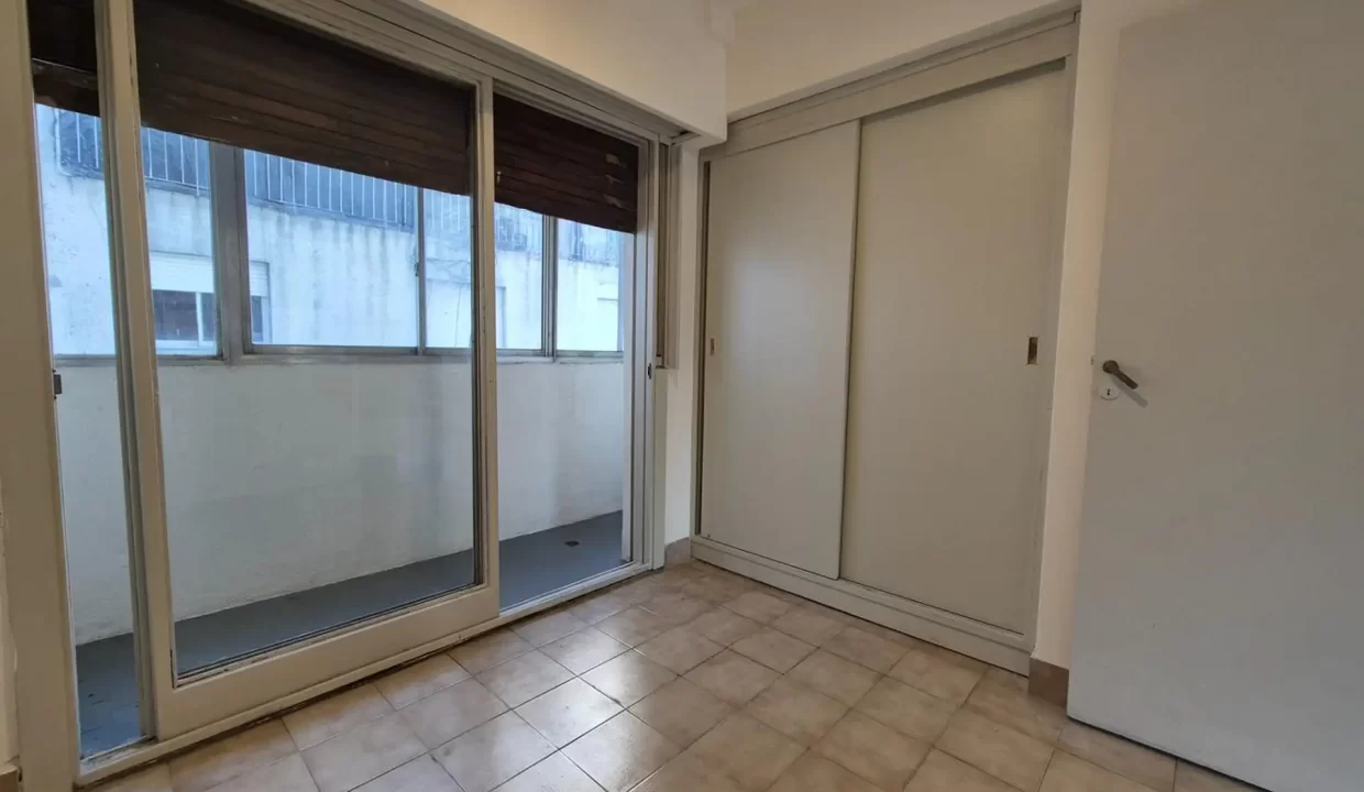 f99d844e-b3ad-45c6-bdd9-50560ea48c05_u_large