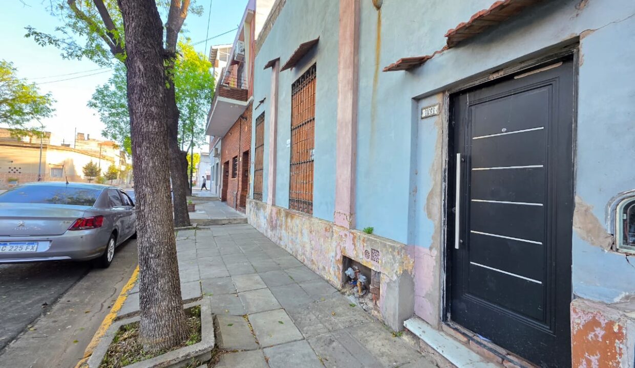 WhatsApp Image 2025-10-03 at 18.01.35