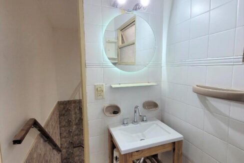 extra_large_u_68fa52f19c2d5