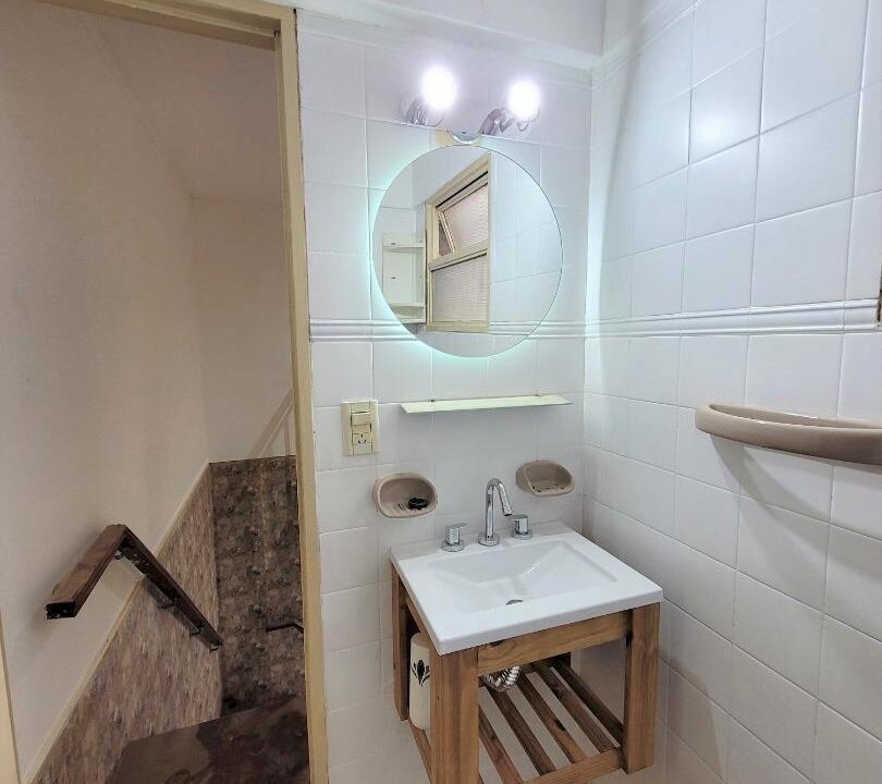 extra_large_u_68fa52f19c2d5