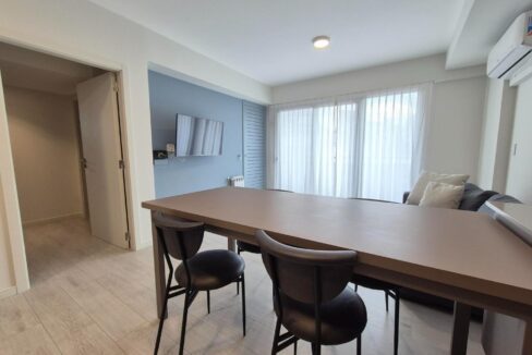 extra_large_u_691608eee2563