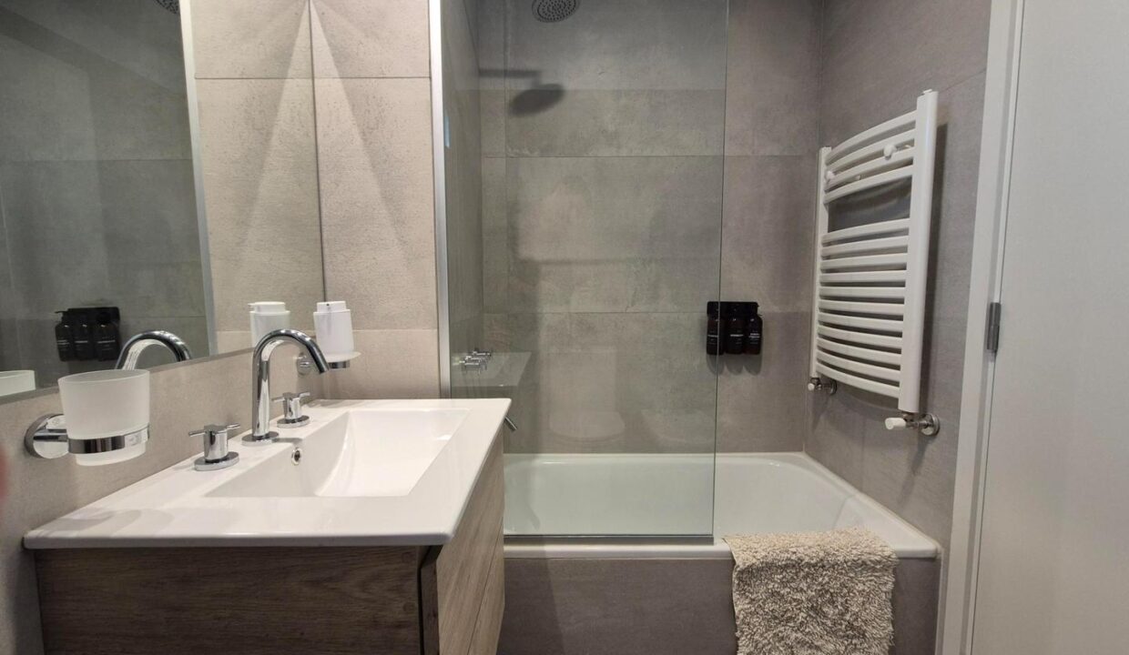 extra_large_u_691608efa7bb1