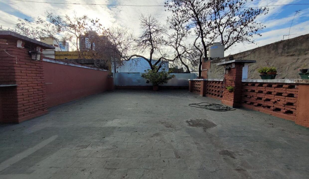 extra_large_u_6935bea6bc8b9