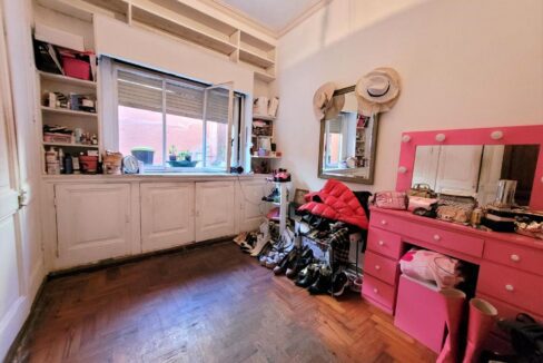 extra_large_u_6935bea7a8595