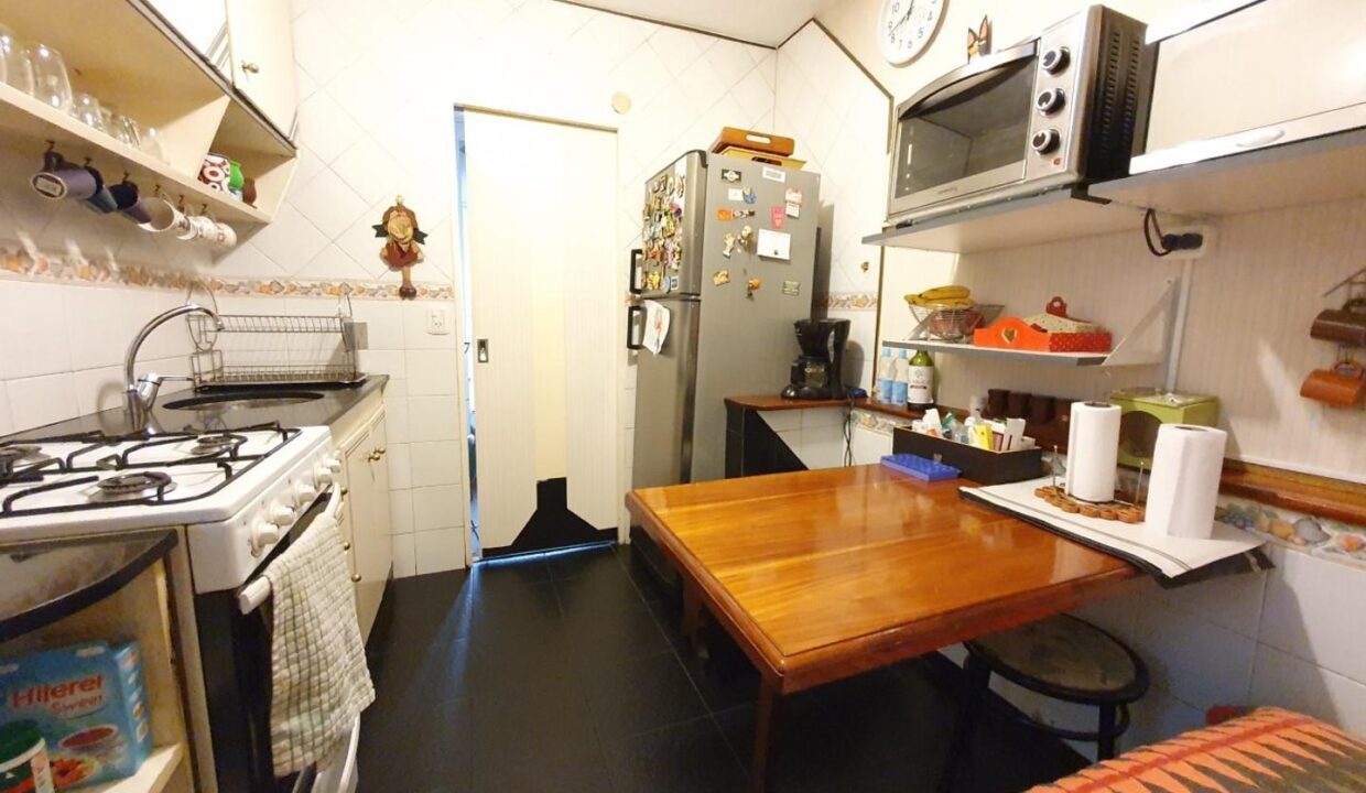 extra_large_u_6937026d3f93f