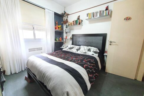 extra_large_u_6937026da499a