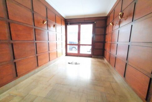 extra_large_u_6937026e3f191