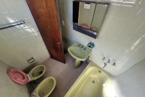 extra_large_u_65d50defa70e9